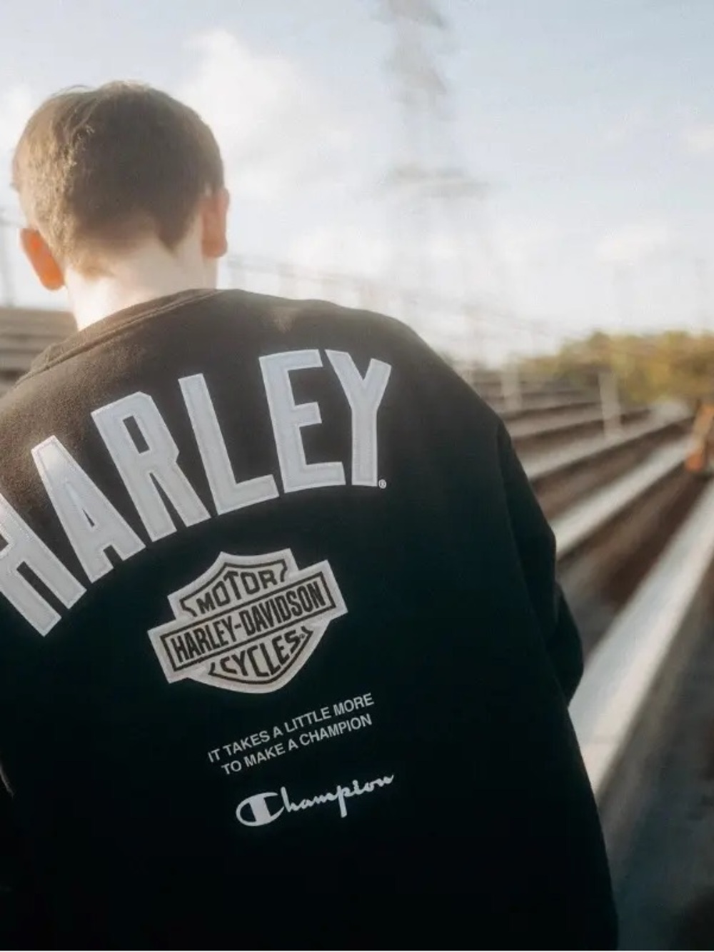 harley-davidson x champion oversized crewneck sweatshirt